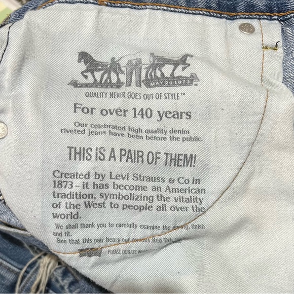 Men’s Levi’s 550 42x30 - Picture 9 of 10